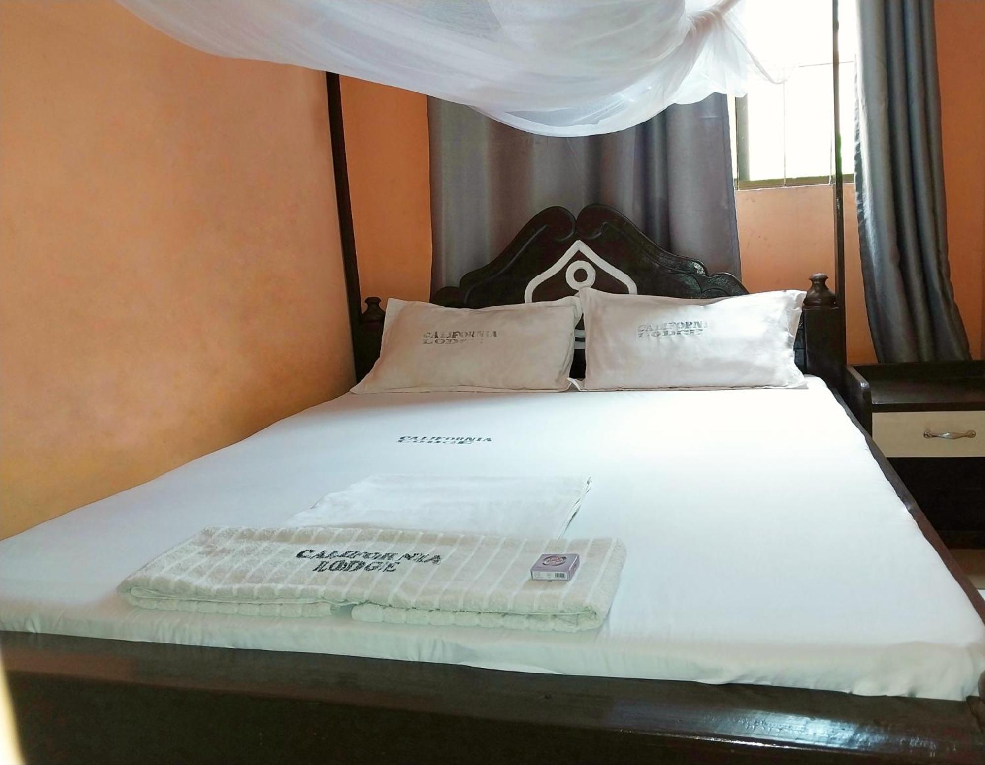 California Lodge Bagamoyo Exterior photo