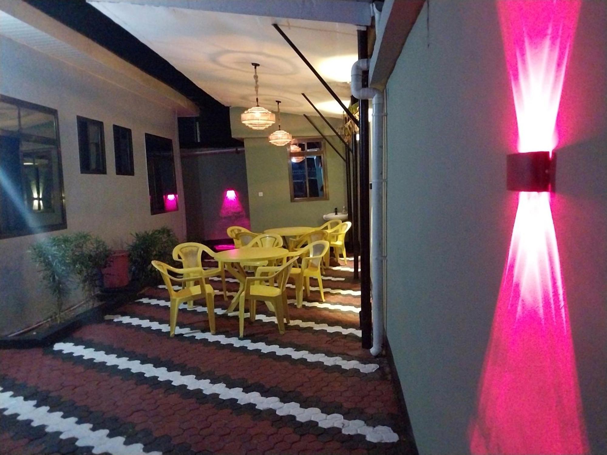 California Lodge Bagamoyo Exterior photo